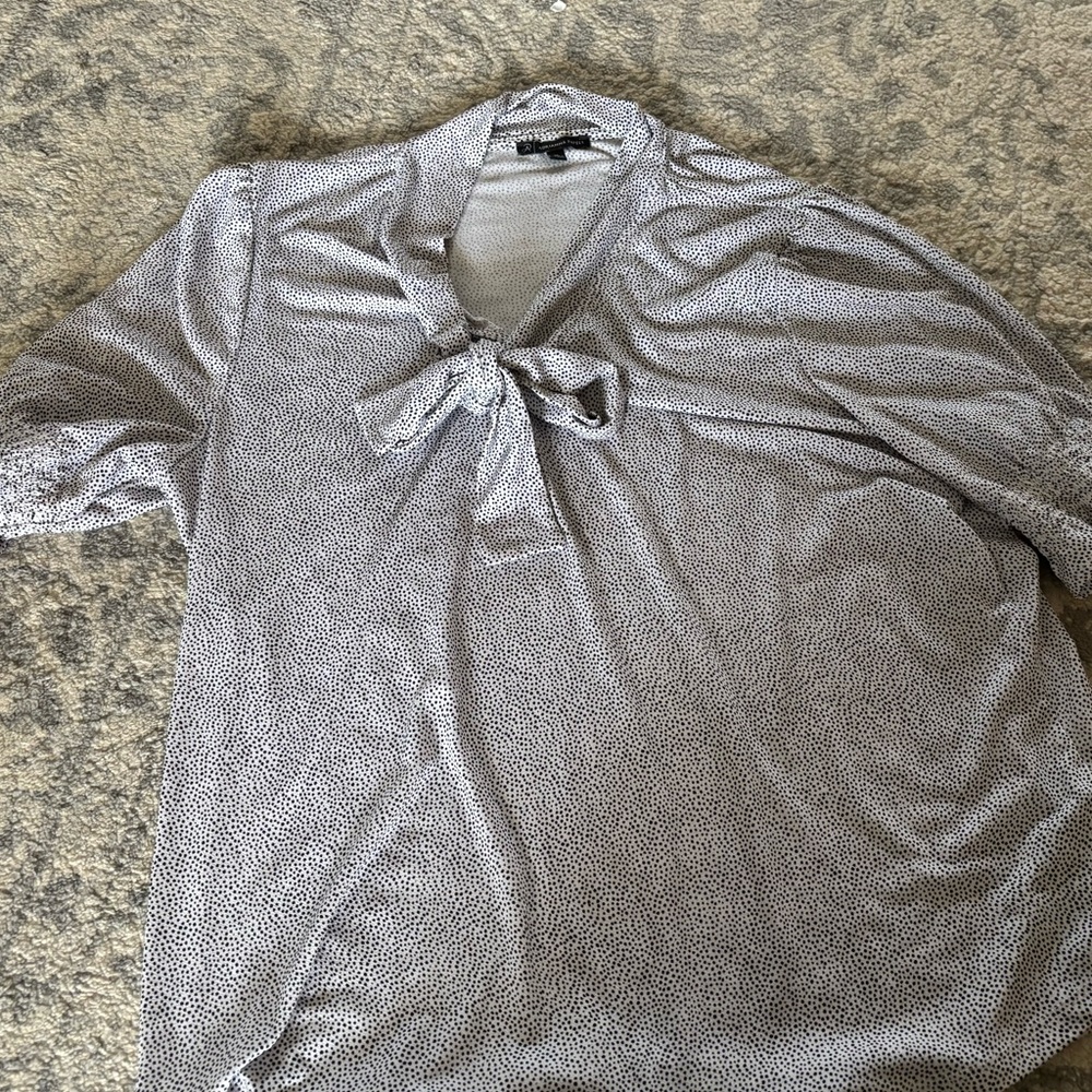 Women's Top with Bow Detail